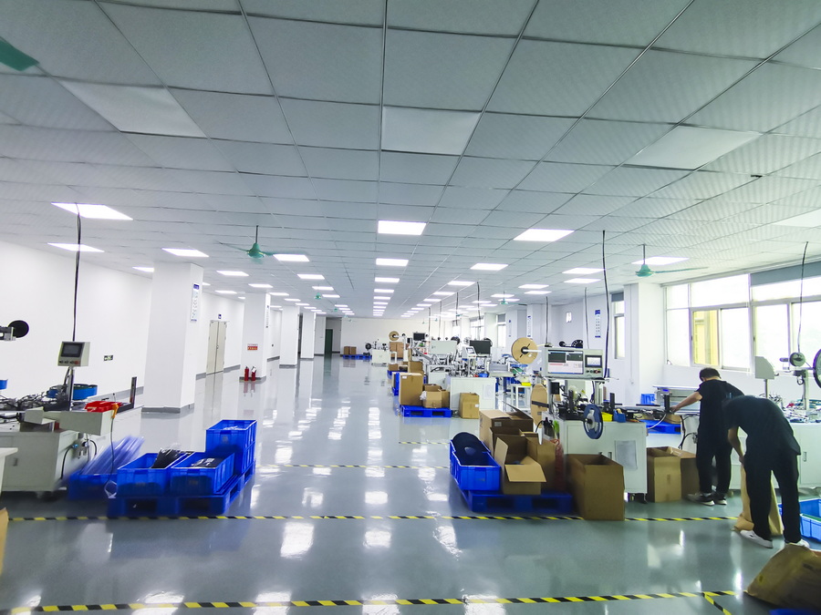 步步精科技重大技術(shù)突破，為華為Mate60 Pro提供高效快充體驗