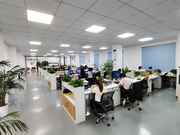 Type-C工廠邁向無鹵標準：挑戰(zhàn)與策略